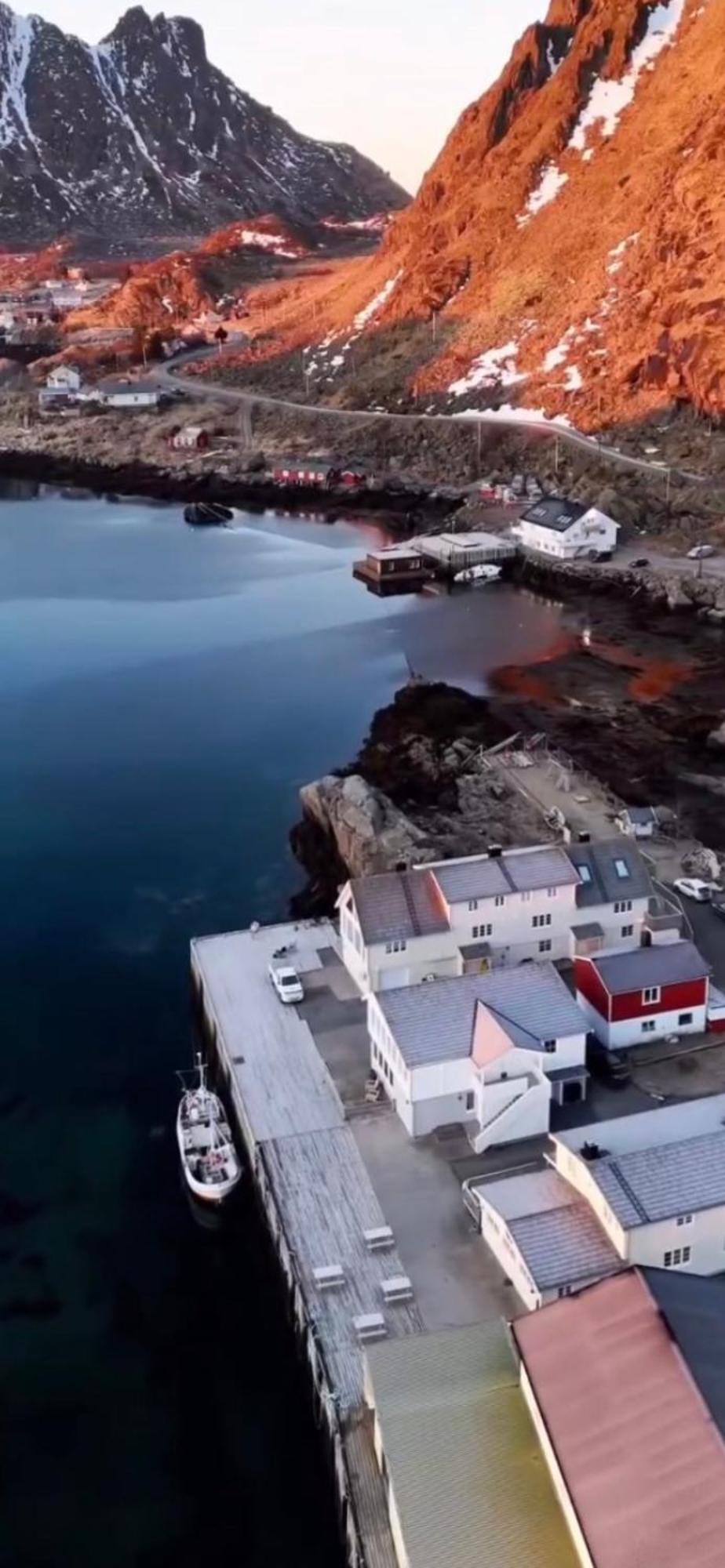 Lofoten Sea Lodge Sennesvik Bagian luar foto
